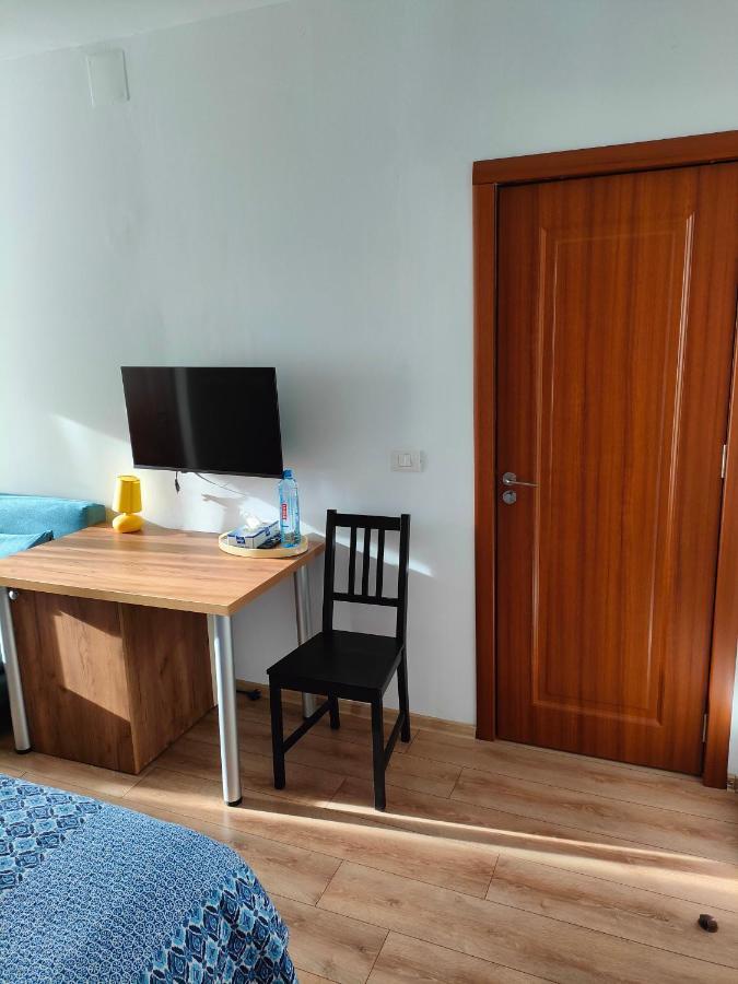 Ivavev Is Us Bythesea Constanţa Exteriér fotografie